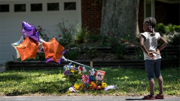 Ahmaud Arbery Memorials have been set up in Ahmaud's neighbourhood