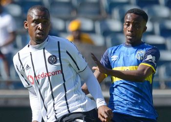 alfred-ndengane-of-orlando-pirates-and-thabo-nodada-of-cape-town-city-