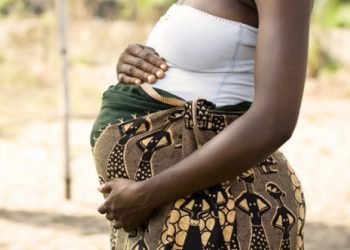 handle Teenage Pregnancies with Maturity