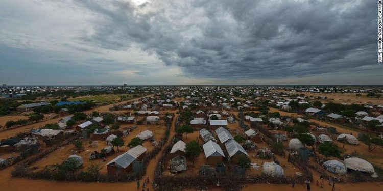Kenya orders closure of two refugee camps, gives ultimatum to UN agency