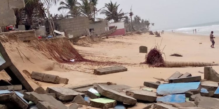 Victims of tidal waves react to the government's call for more time