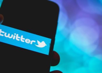 Twitter tells users to be nice and think twice before replying