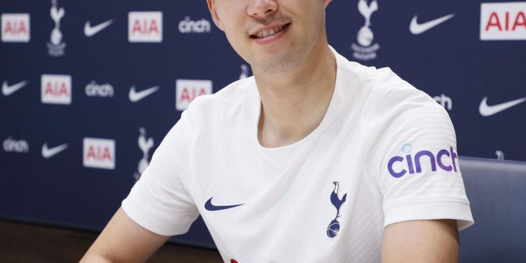 Son Heung-min signs new four-year Tottenham Hotspur deal