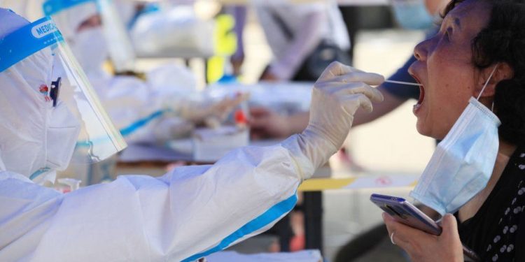 Wuhan: Chinese city to test entire population after virus resurfaces