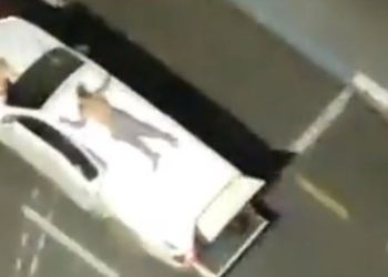 Brazil bank robbers tie hostages to getaway cars in Araçatuba