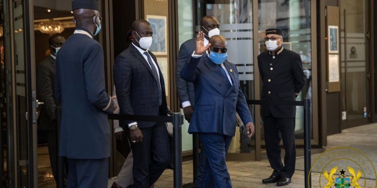 In Germany, several Ghanaians accost Akufo-Addo with #FixTheCountry shouts