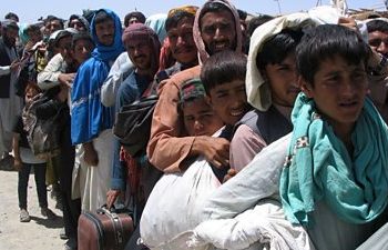 Chaos at Kabul airport as Afghans try to flee Taliban