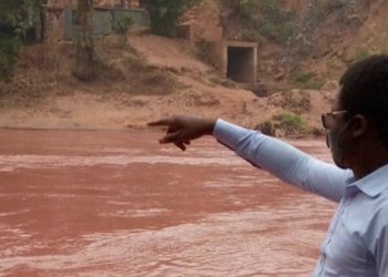 Toxic leak from Angola diamond mine kills 12 in DR Congo