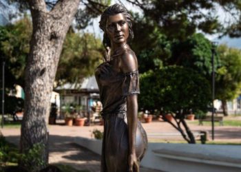 Italy: Statue of scantily-clad woman sparks sexism row
