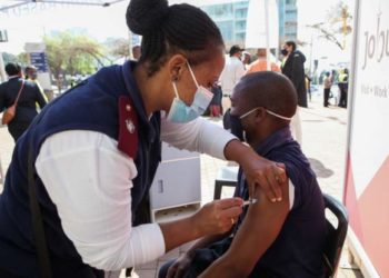 SA 'no vaccine, no sex' call targets men - reports