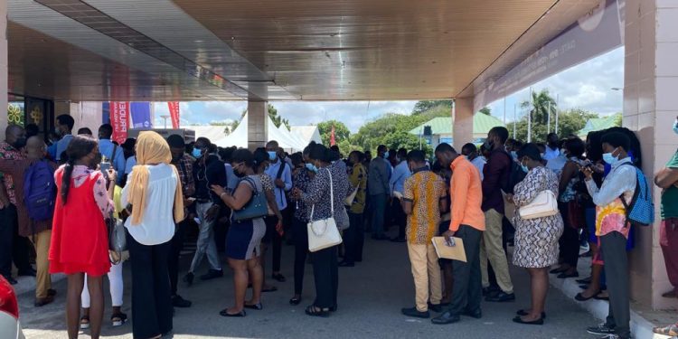 Over 1,000 youth mass up at YEA Job Fair to seek job opportunities