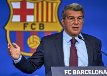 Joan Laporta confirms talks with Ronald Koeman over new Barcelona contract