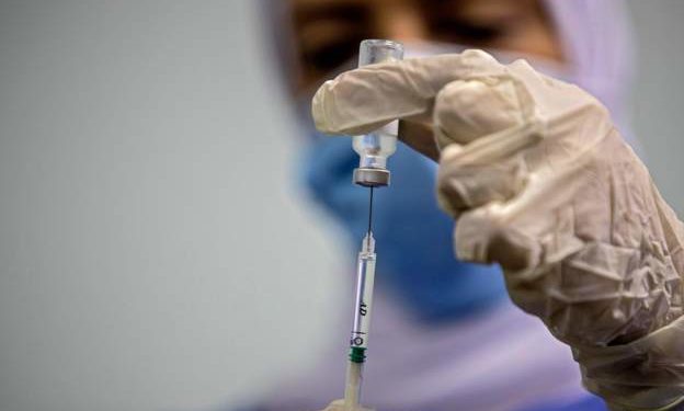 Egypt to bar unvaccinated civil servants from work
