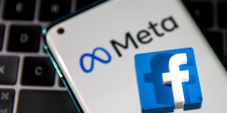 Facebook gives users 'more control' over news feed