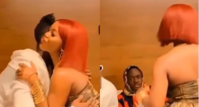Trending: Gyakie and Yaw Tog on social media