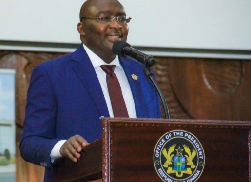 Bawumia to support UGBS’ ‘One student-One laptop’ initiative with 100 laptops