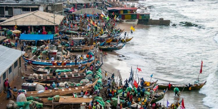 Canoe and Fishing Gear Owners Association appeals to Fisheries Ministry to rescind planned increment in premix fuel