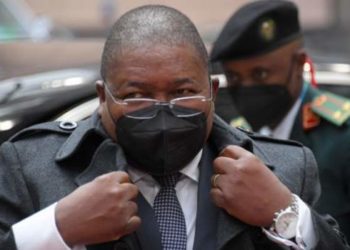 Mozambique leader sacks six ministers in reshuffle