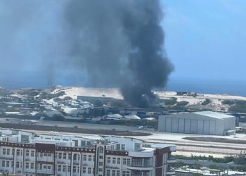 Al-Shabab targets Somalia's main airport army base
