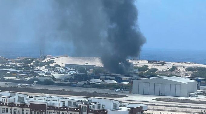Al-Shabab targets Somalia's main airport army base