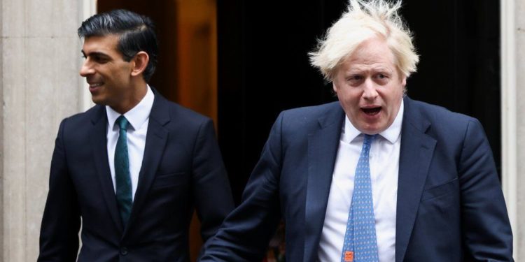 Boris Johnson and Rishi Sunak to be fined over lockdown parties