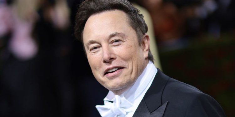 Elon Musk would reverse Donald Trump's Twitter ban