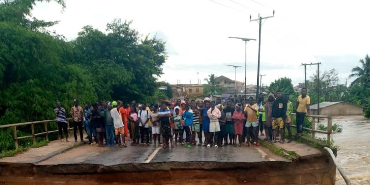Part of bridge linking Jukwa and Cape Coast washed away due to flooding