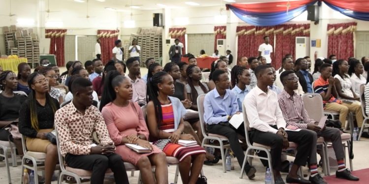 ucc-holds-entrepreneurial-symposium-for-students-on-the-financial-support-service
