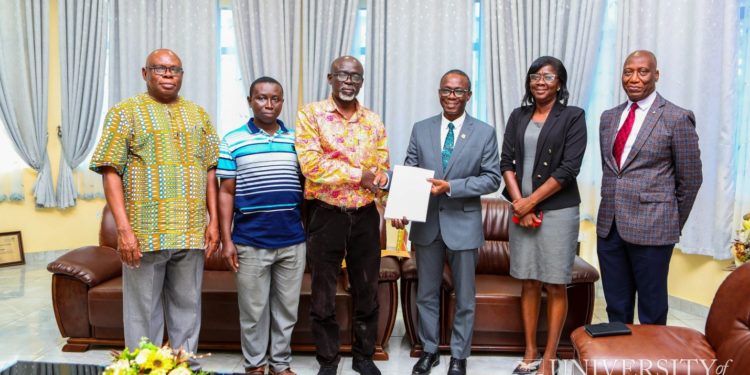 Prof. Kwarteng C’ttee Presents History of UCC Document to Vice-Chancellor