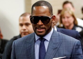 R. Kelly to pay $300,000 to victim in sex crimes