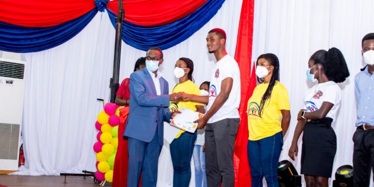 $11,000 awarded as Scholarship Grants to 140 students Studying Chinese in Ghana