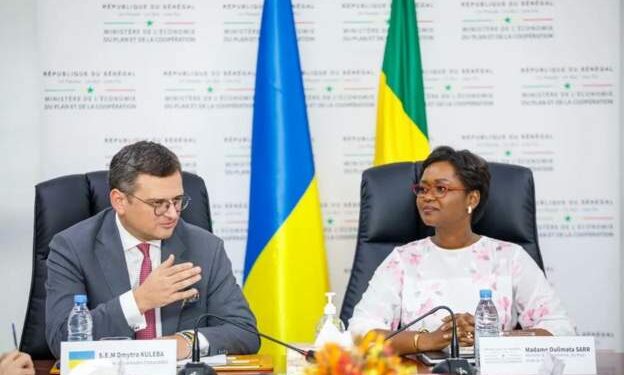 Ukraine foreign minister begins Africa tour in Senegal