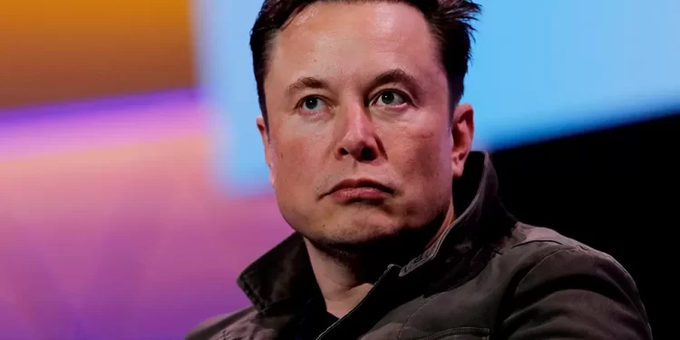 Twitter locks staff out of offices until next week