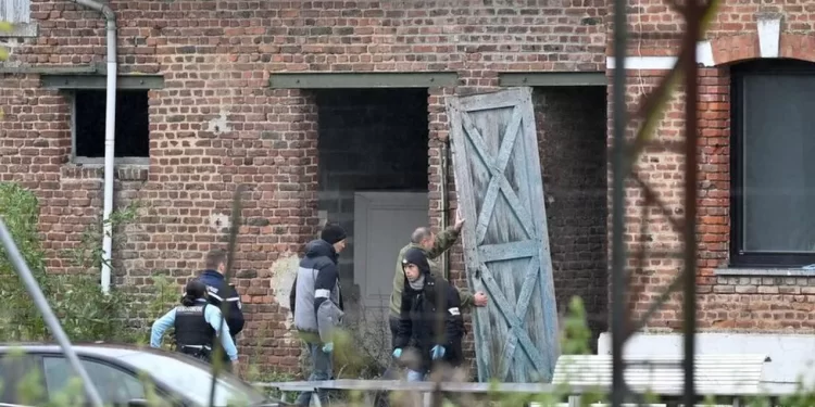 French tax inspector killed during visit to antique dealer