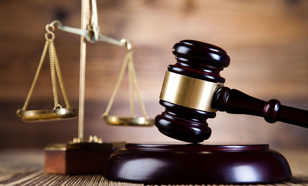 Blogger, IT professional in court over publication that caused panic withdrawals