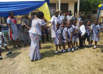 help-create-a-congenial-environment-for-children-to-grow-parents-teachers-urged