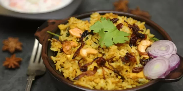 India eatery owner arrested in food poisoning case