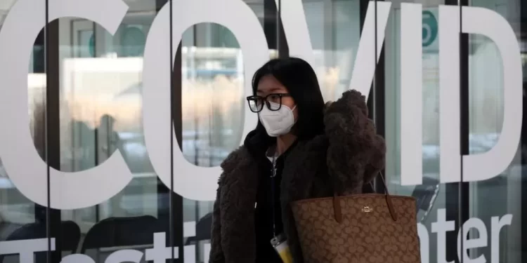 China blocks S Korea and Japan visas over Covid