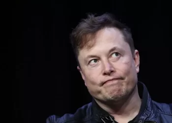 Elon Musk's drop in fortunes breaks world record
