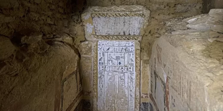 Egypt archaeology: Gold-covered mummy among latest discoveries