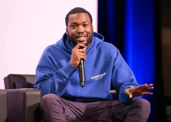 Jubilee House Video Saga: Meek Mill apologizes for shooting video