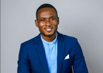 your-interest-to-become-a-leader-should-not-only-be-to-enrich-your-cv-students-advised