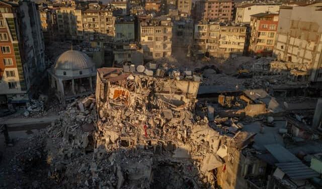Turkey earthquake: Deadly new tremor traps people under rubble