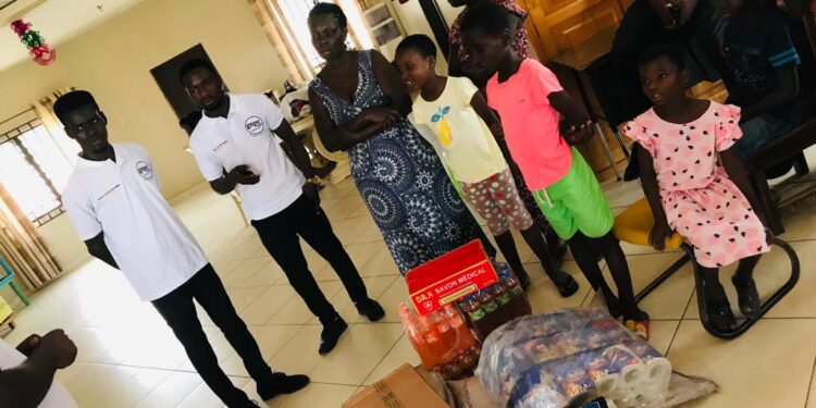 C/R: GNPC Foundation Scholars’ Association donates to Trinity Hope Centre Orphanage