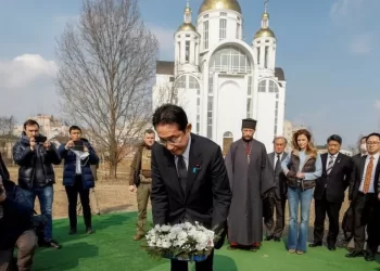 Japanese and Chinese leaders visit opposing capitals in Ukraine war