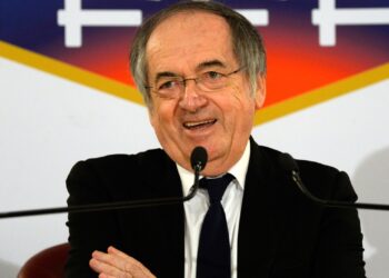 Noel le Graet, the head of French football, resigns due to allegations of sexual harassment.