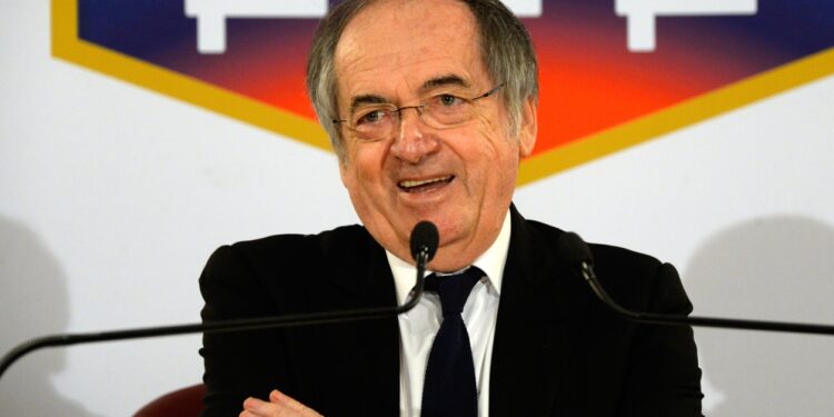 Noel le Graet, the head of French football, resigns due to allegations of sexual harassment.