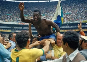Football great Pelé enters dictionary as synonym for 'unique'