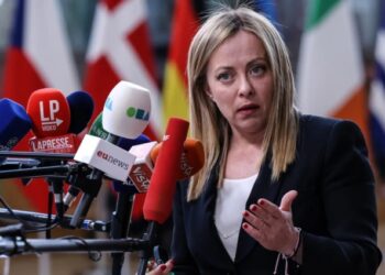 Italian government seeks to penalise the use of English words