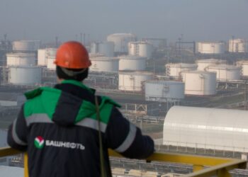 Tanker unloads Russian crude in Ghana after 6-week wait